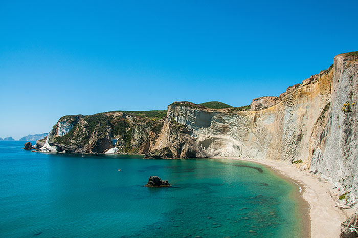 Chiaia di Luna isola di Ponza