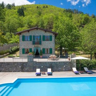 Al Castagni, Garfagnana Valley