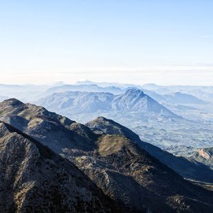 Hiking on the highest peak of the Madonie mountains park: Pizzo