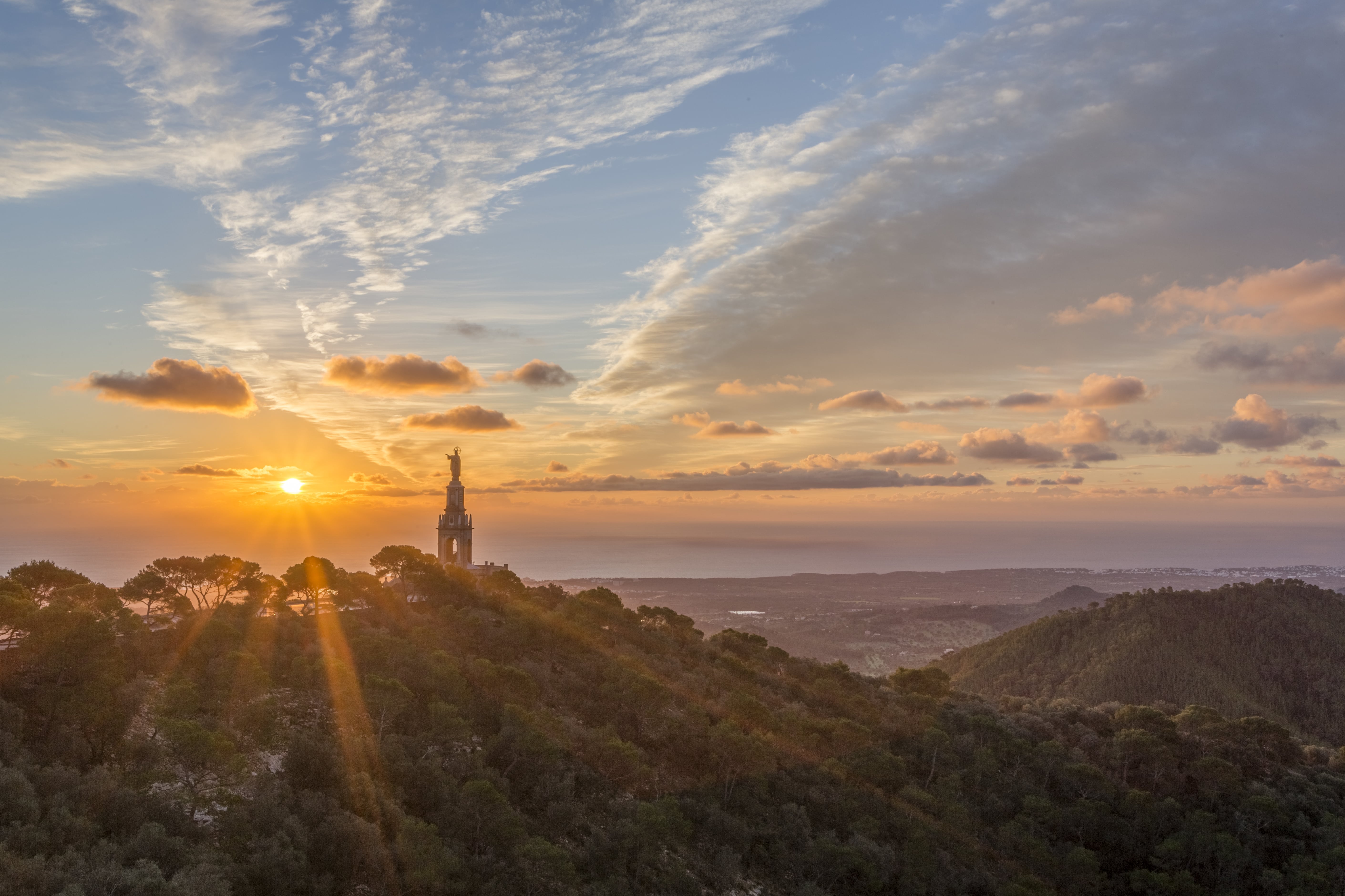 What gives Mallorca's Parc Natural de la Península de Llevant its unique beauty