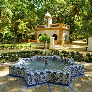 Exploring Andalucía’s beautiful Maria Luisa Park