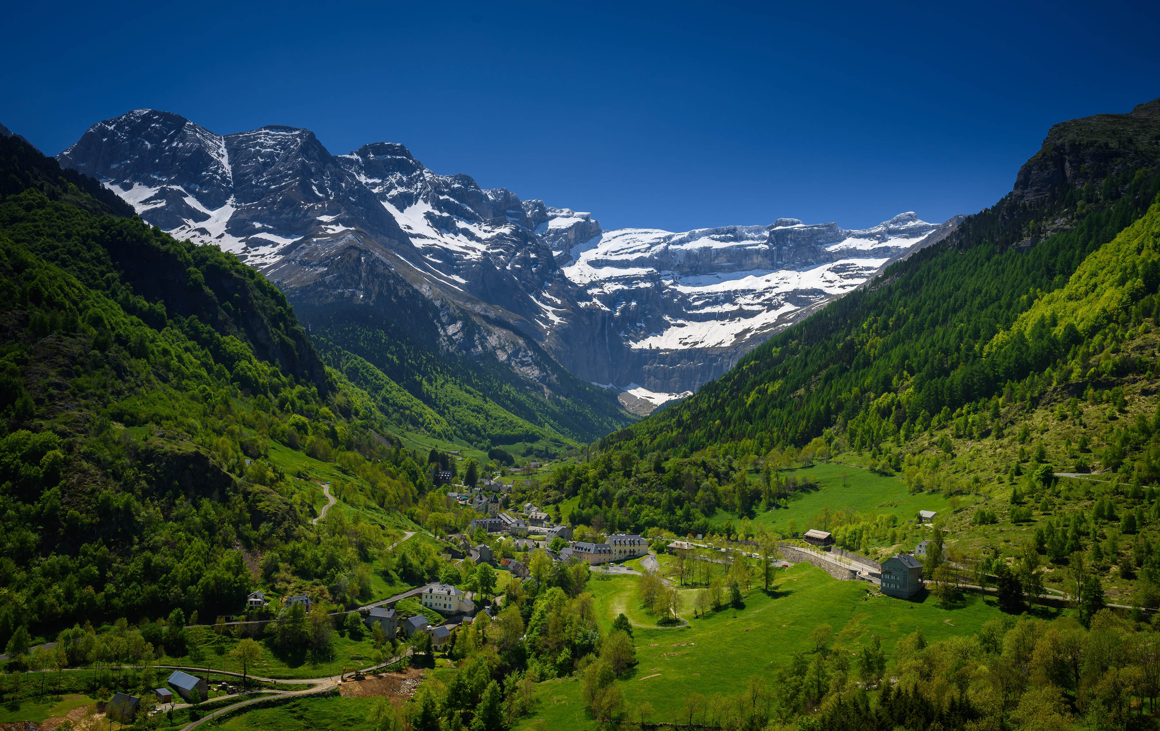 The three top landmarks of the Pyrénées