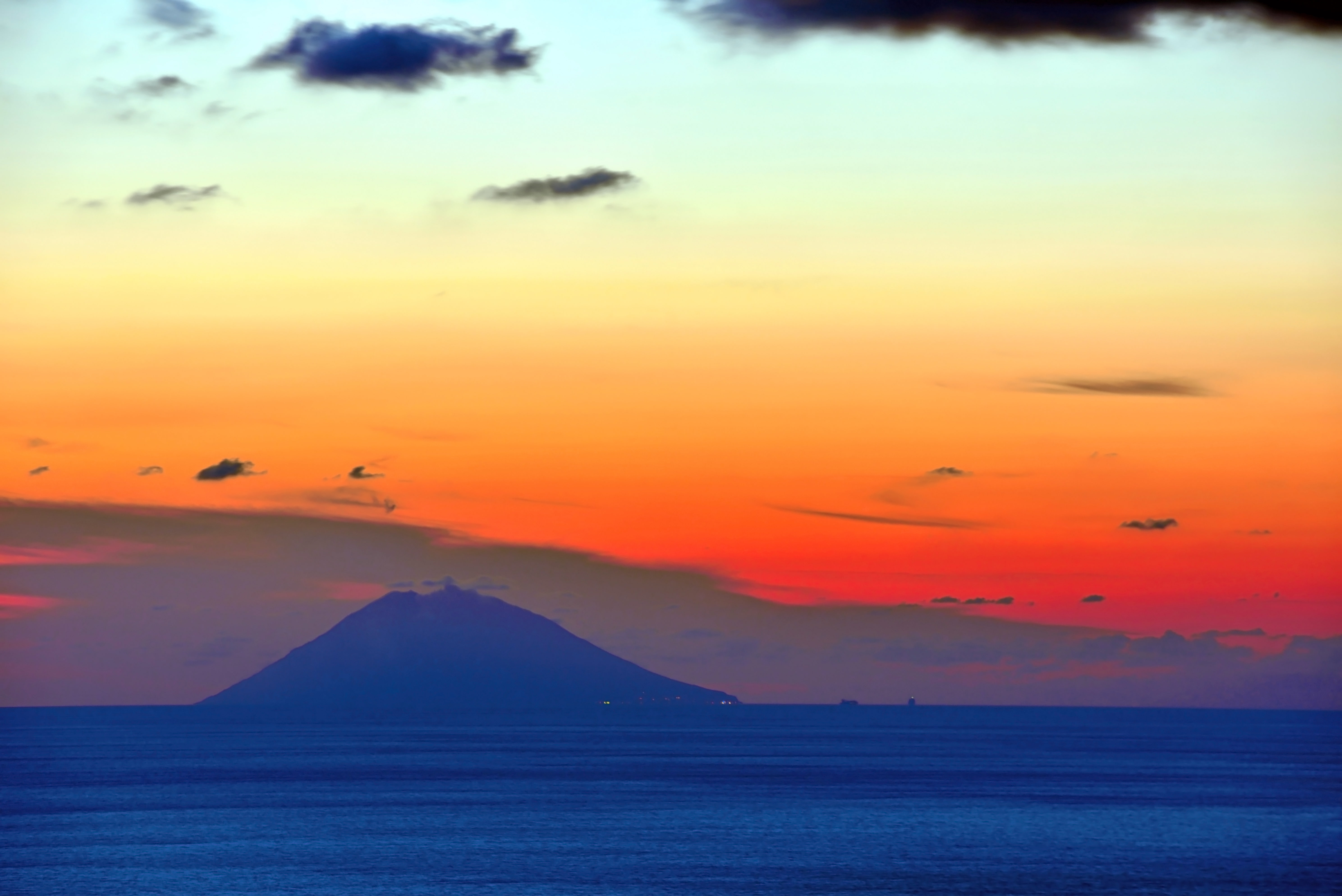 day trip to stromboli from palermo