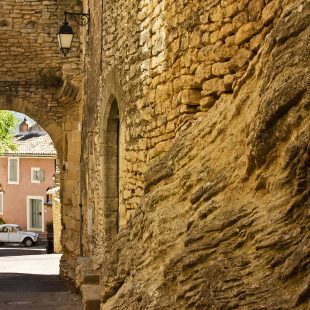 Exploring Provence's historic village of Goult