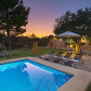 Explore the magical town Pollença while staying in the delightful Villa Rafael