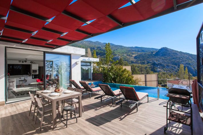 Stay at the edge of the quaint Turkish village of Islamlar in the ultra-stylish ‘Loft’