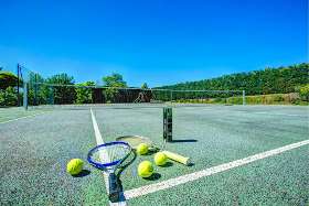 Villas with Tennis Court